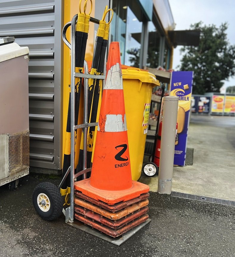 Expanding Cone Bar Traffic Safety Products and Barriers Astrolift